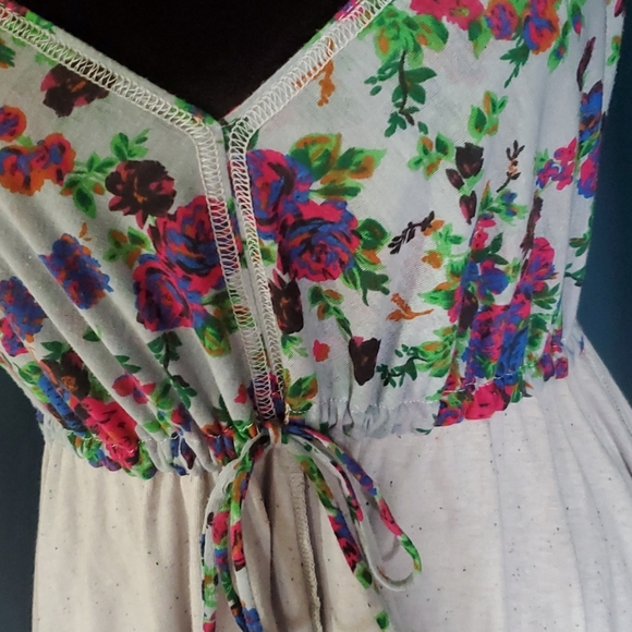 Nick and Mo floral dress - Picture 2 of 9